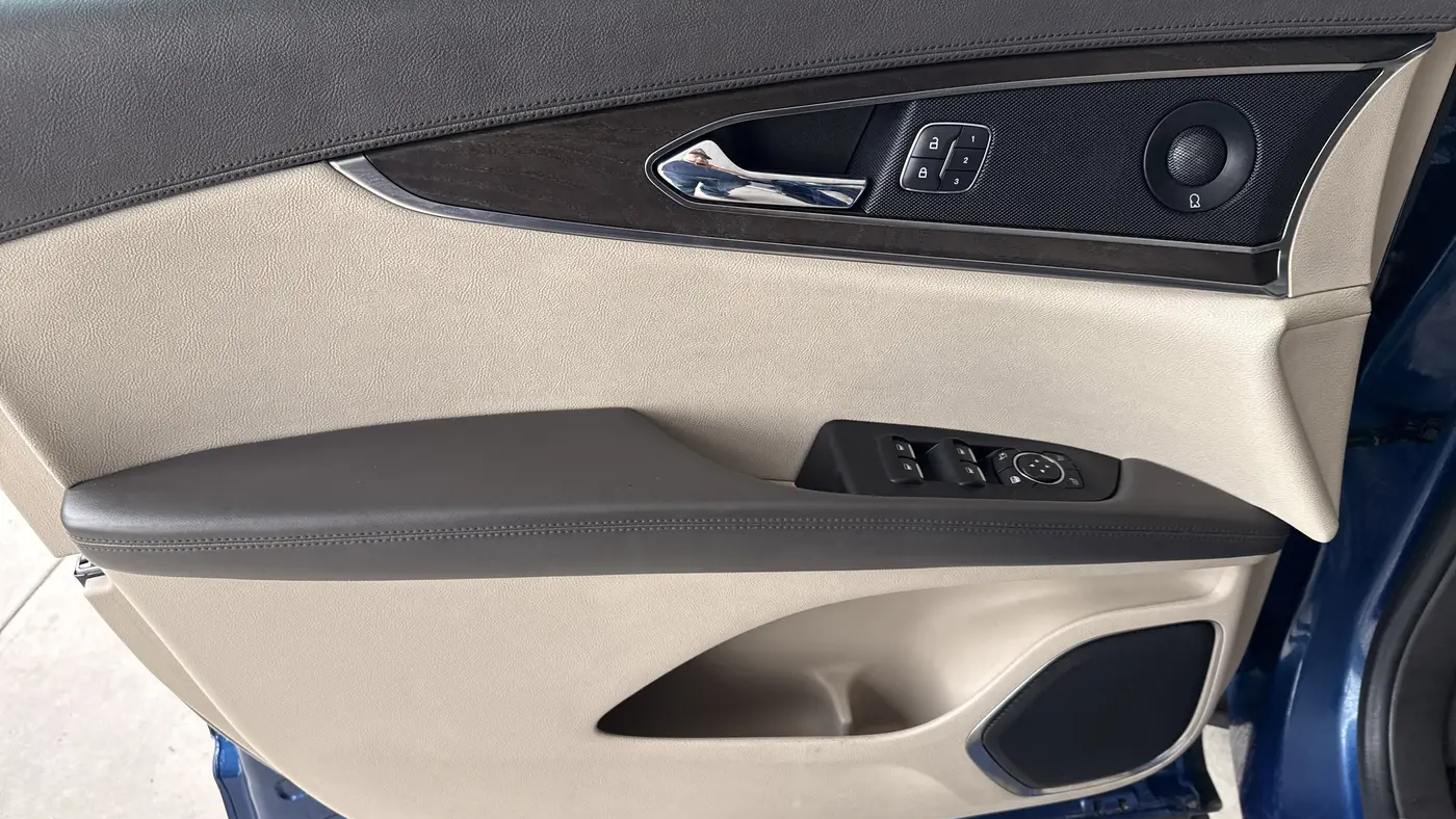 2020 Lincoln Nautilus Reserve