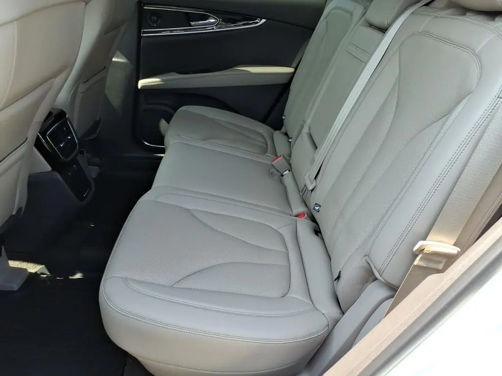 2023 Lincoln Nautilus - $40,498