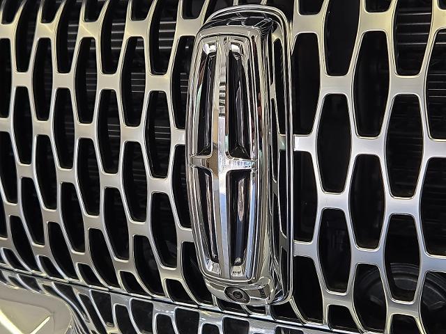 2022 Lincoln Nautilus - $44,799