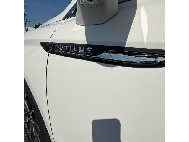 2023 Lincoln Nautilus - $36,900