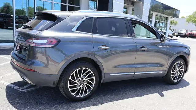 2020 Lincoln Nautilus Reserve