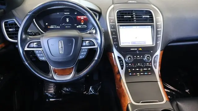 2020 Lincoln Nautilus Reserve