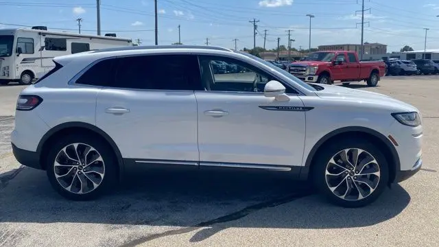 2021 Lincoln Nautilus Reserve