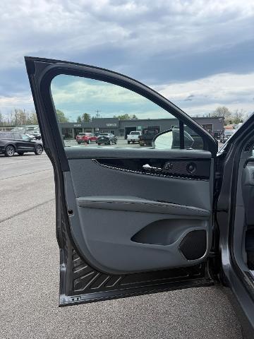 2023 Lincoln Nautilus - $39,990