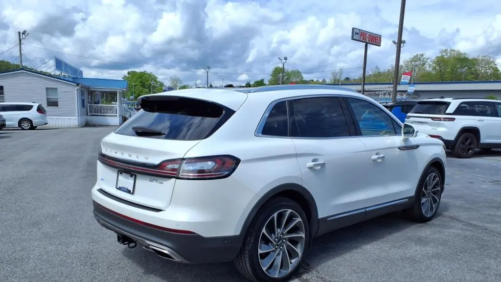 2020 Lincoln Nautilus Reserve