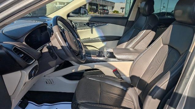 2020 Lincoln Nautilus Reserve