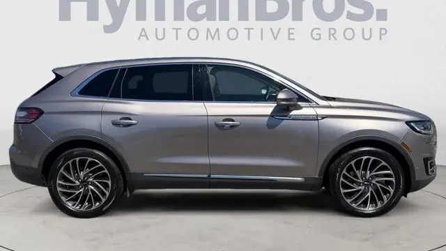 2020 Lincoln Nautilus Reserve