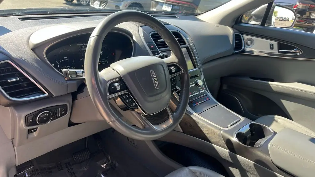 2019 Lincoln Nautilus Reserve
