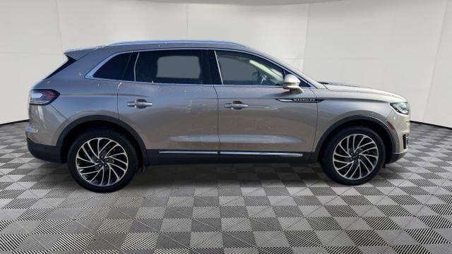 2019 Lincoln Nautilus - $21,875