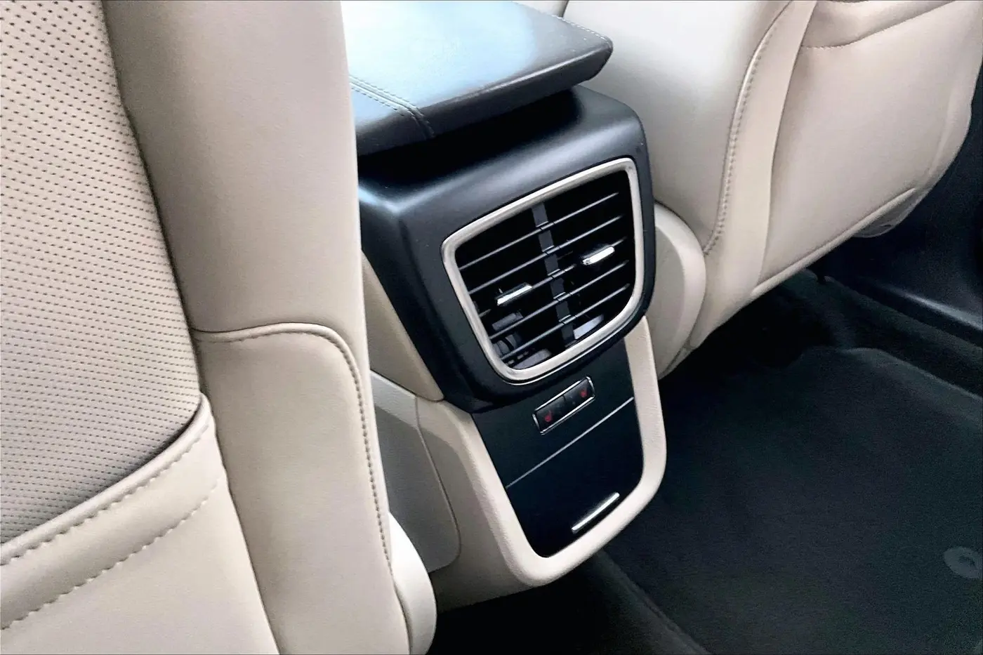 2019 Lincoln Nautilus - $21,900