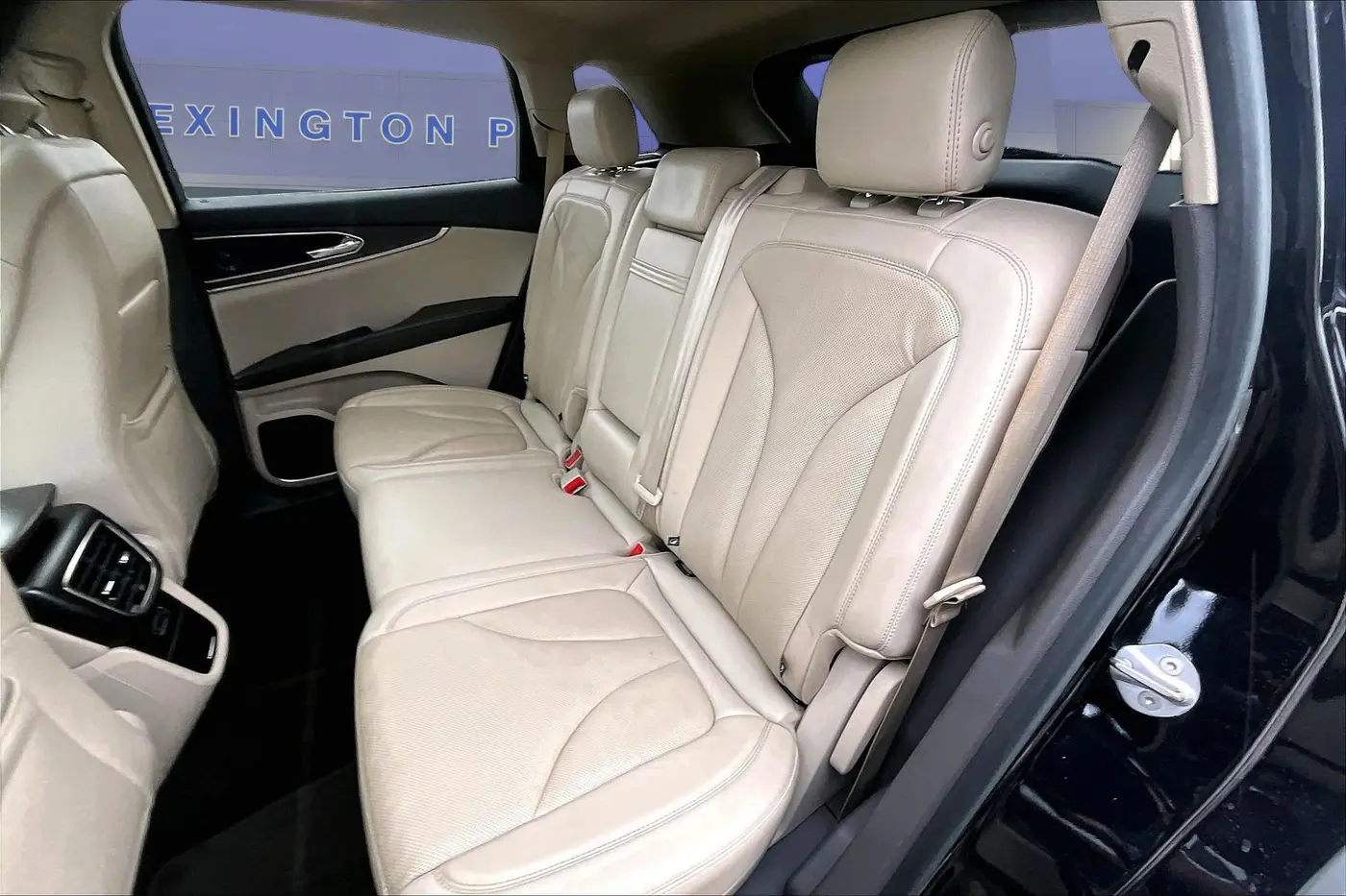2019 Lincoln Nautilus - $21,900
