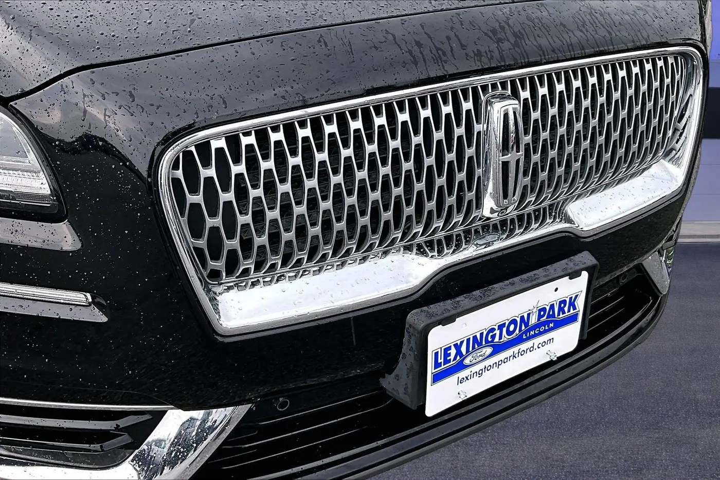 2019 Lincoln Nautilus - $21,900