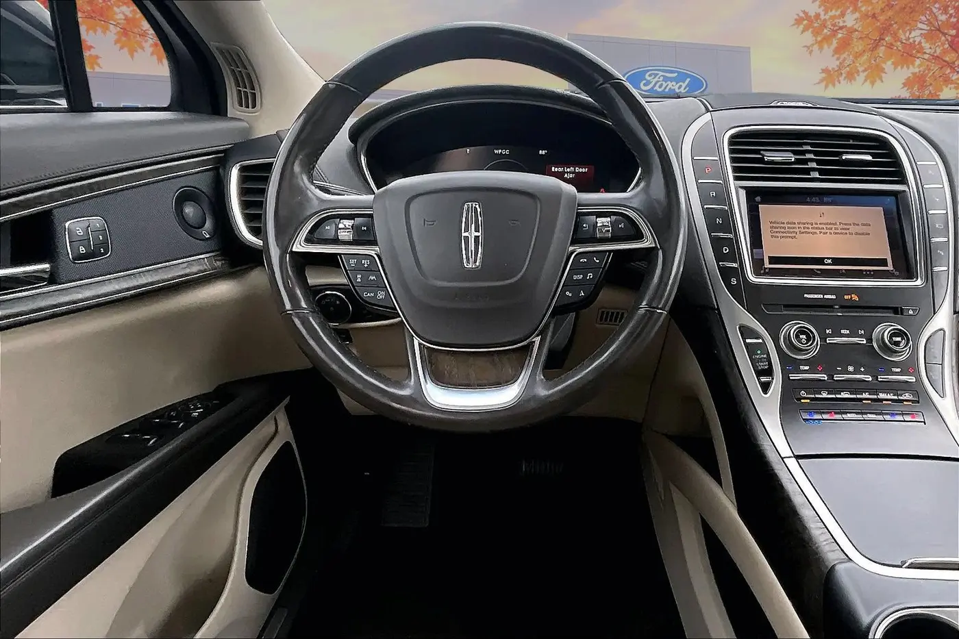 2019 Lincoln Nautilus - $21,800