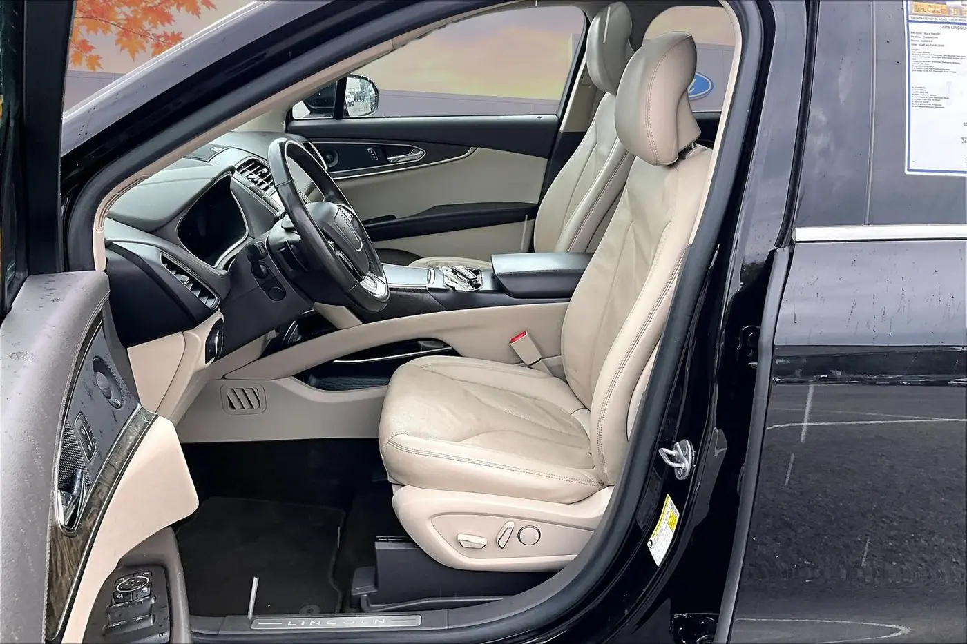 2019 Lincoln Nautilus - $21,800