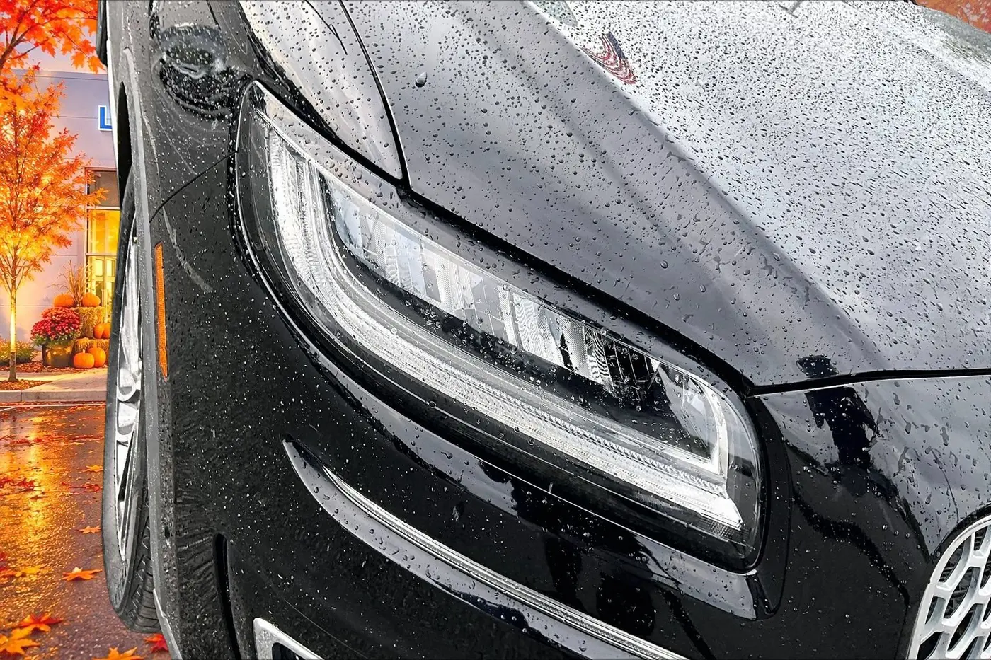 2019 Lincoln Nautilus - $21,800