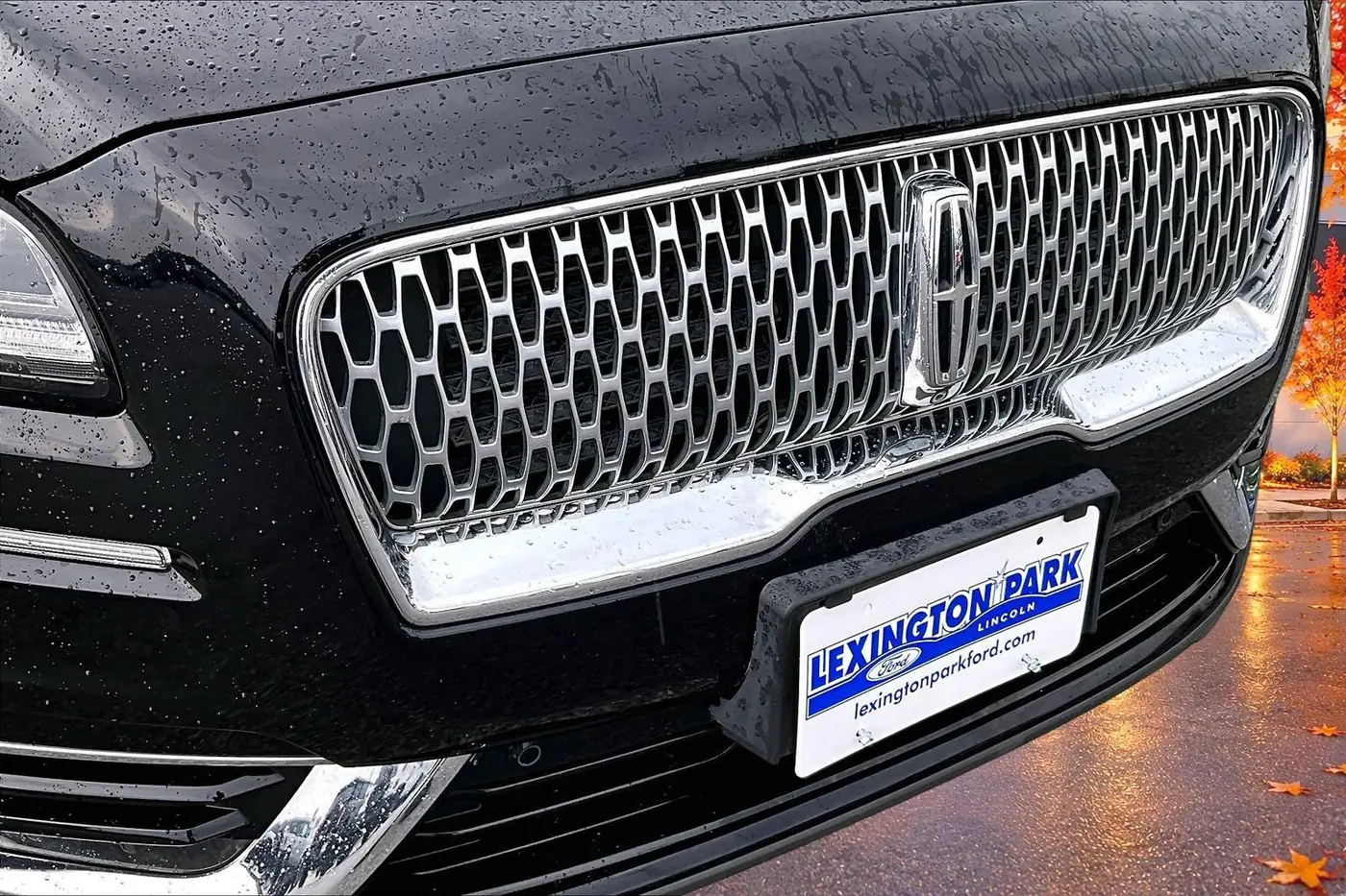 2019 Lincoln Nautilus - $21,800