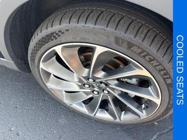 2019 Lincoln Nautilus - $25,204