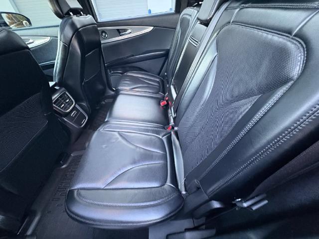 2019 Lincoln Nautilus - $21,999