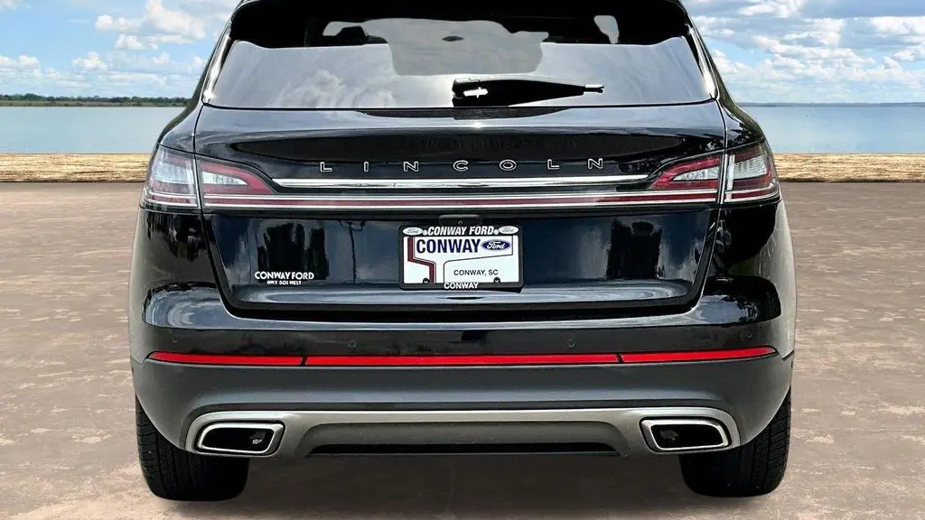 2022 Lincoln Nautilus Black Label