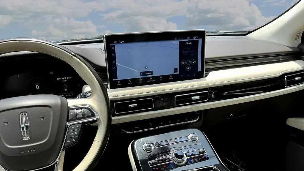 2022 Lincoln Nautilus Black Label