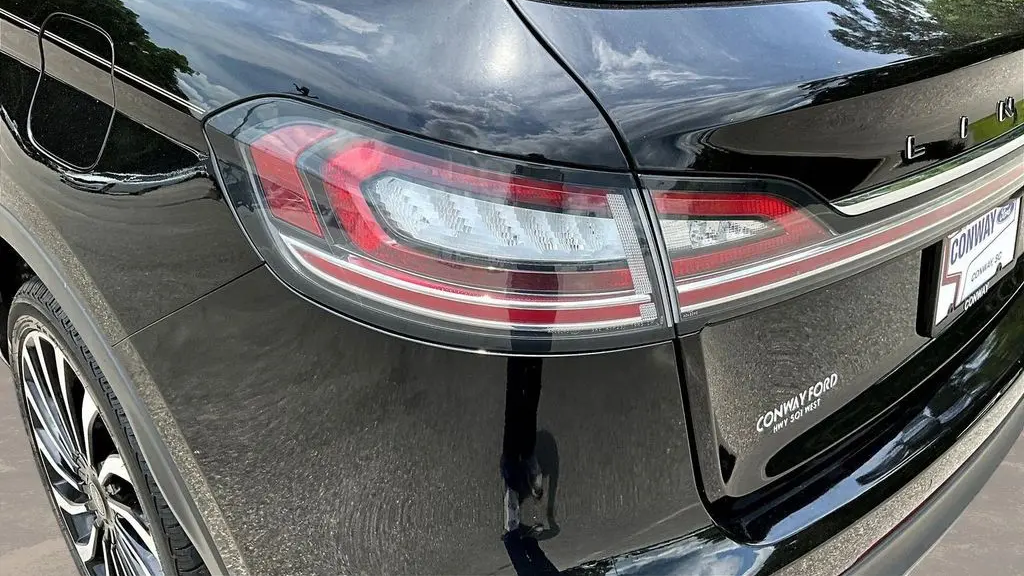 2022 Lincoln Nautilus Black Label