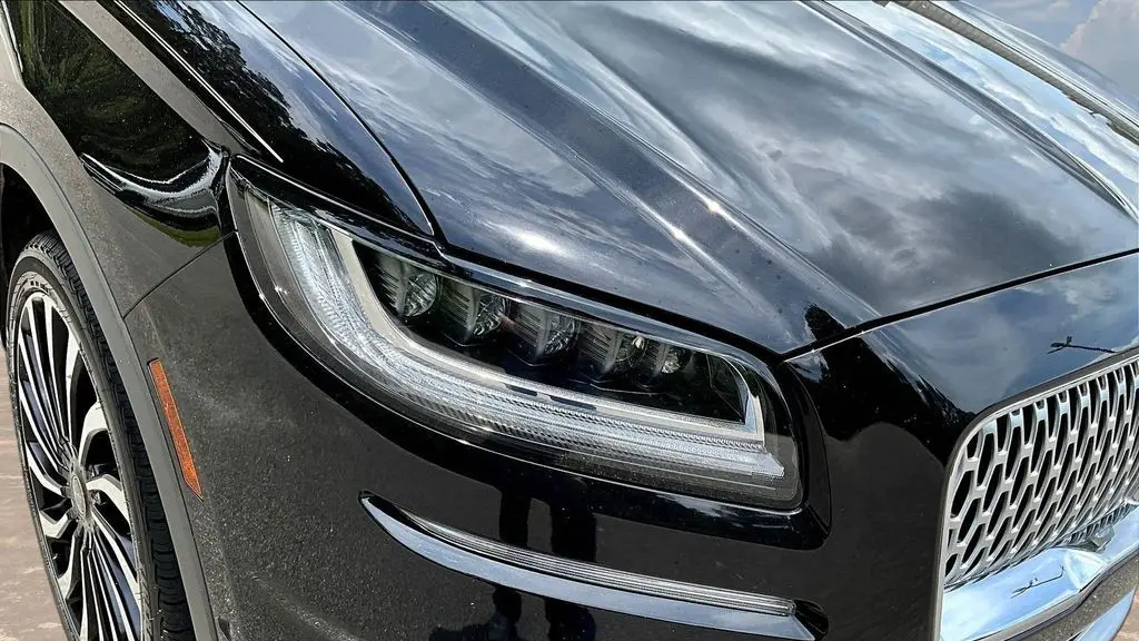 2022 Lincoln Nautilus Black Label