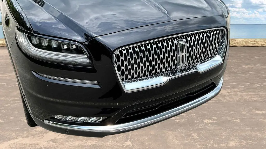 2022 Lincoln Nautilus Black Label