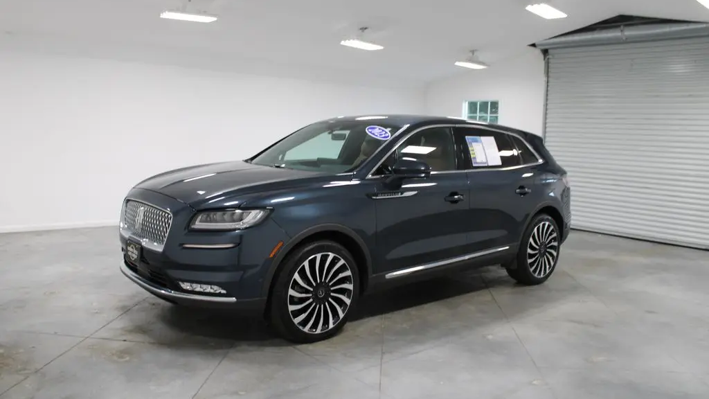 2023 Lincoln Nautilus Black Label