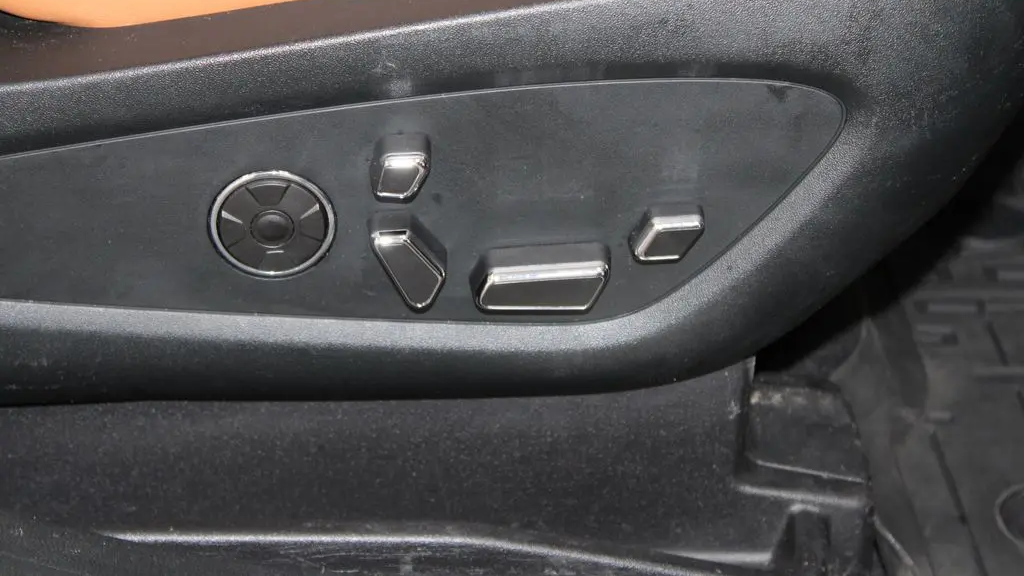 2023 Lincoln Nautilus Black Label
