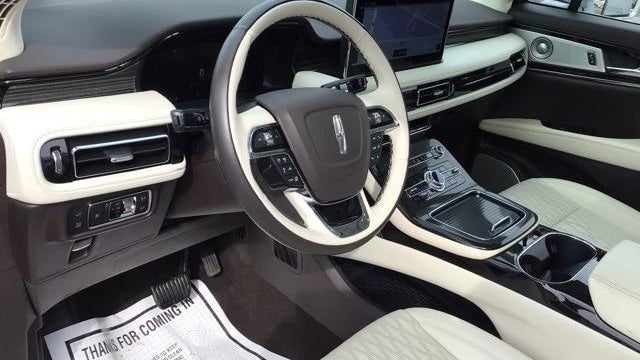 2022 Lincoln Nautilus Black Label