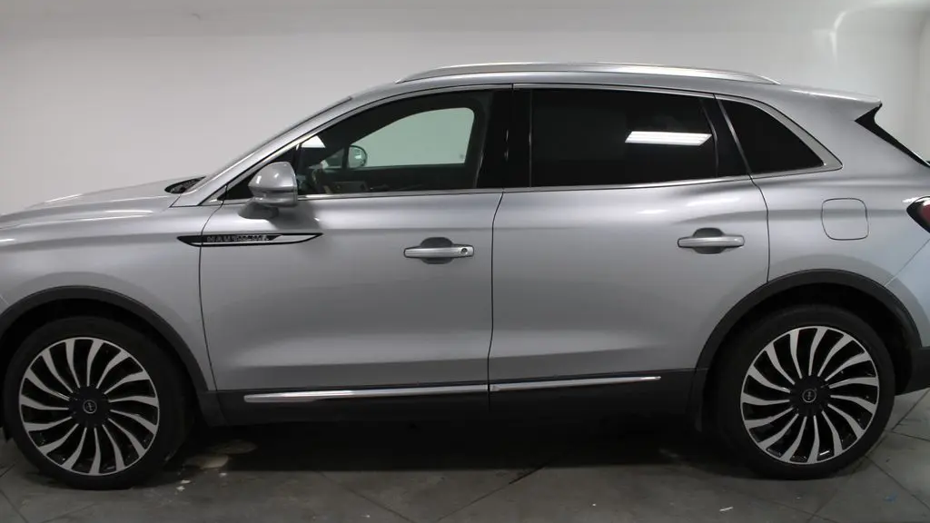 2023 Lincoln Nautilus Black Label