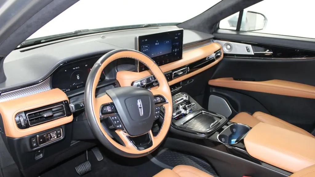 2023 Lincoln Nautilus Black Label