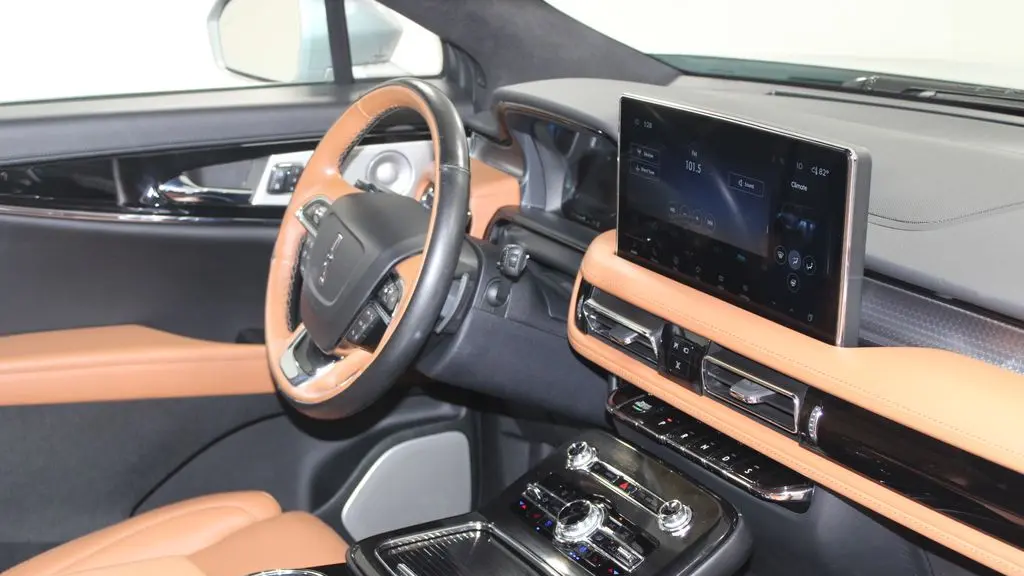 2023 Lincoln Nautilus Black Label