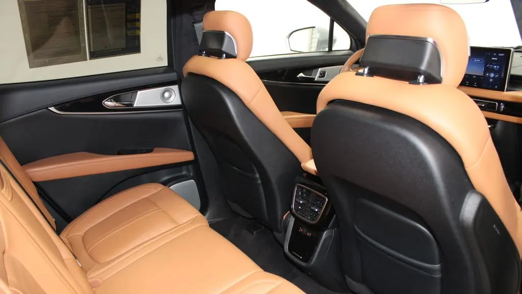 2023 Lincoln Nautilus Black Label