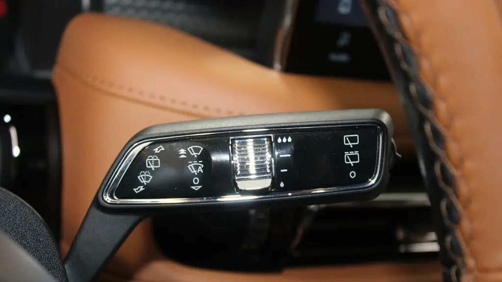 2023 Lincoln Nautilus Black Label