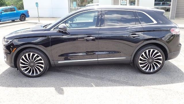 2019 Lincoln Nautilus Black Label