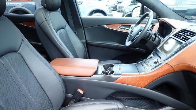 2019 Lincoln Nautilus Black Label