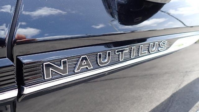 2019 Lincoln Nautilus Black Label