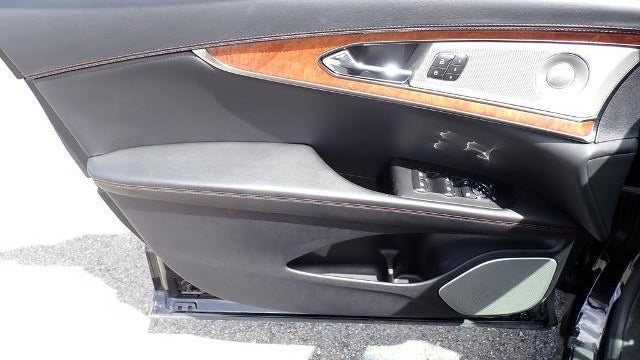 2019 Lincoln Nautilus Black Label