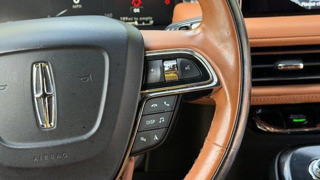 2023 Lincoln Nautilus Black Label