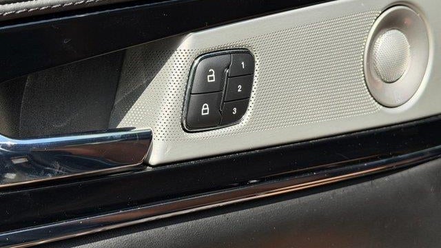 2023 Lincoln Nautilus Black Label