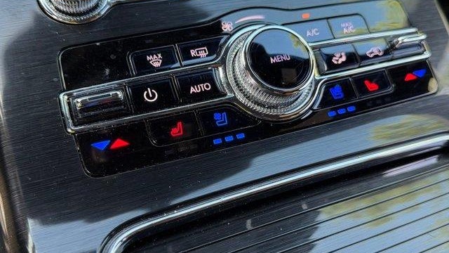 2023 Lincoln Nautilus Black Label