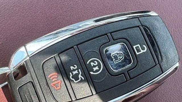 2019 Lincoln Nautilus Black Label
