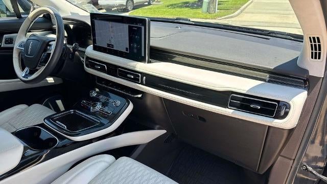 2023 Lincoln Nautilus Black Label