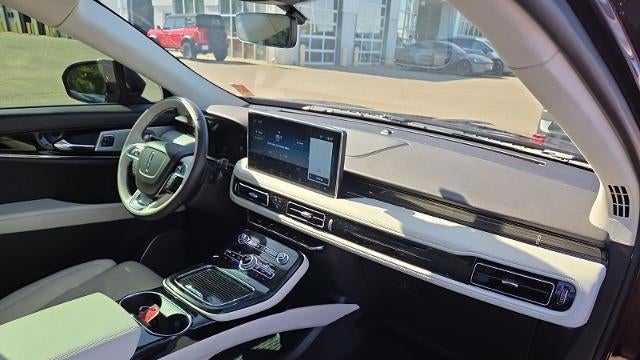 2023 Lincoln Nautilus Black Label