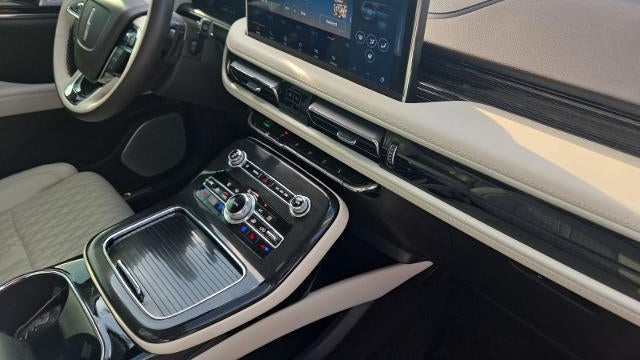 2023 Lincoln Nautilus Black Label
