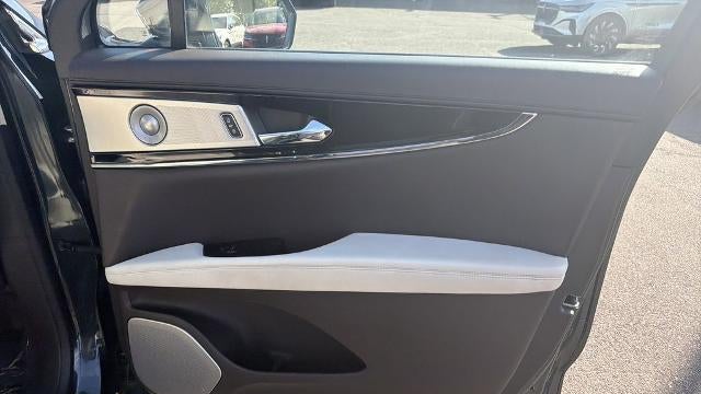 2023 Lincoln Nautilus Black Label