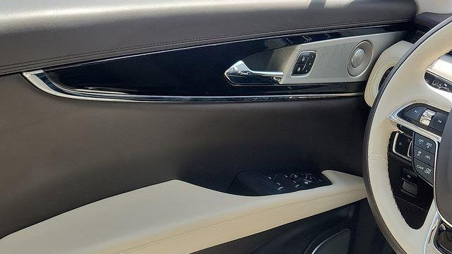 2023 Lincoln Nautilus Black Label
