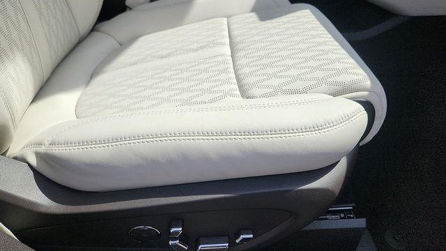 2023 Lincoln Nautilus Black Label