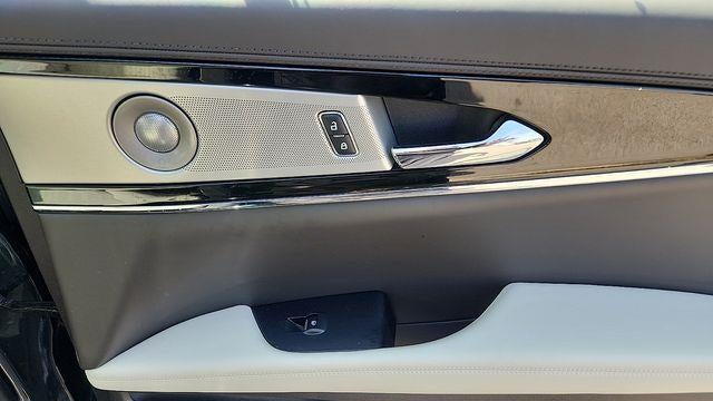 2023 Lincoln Nautilus Black Label